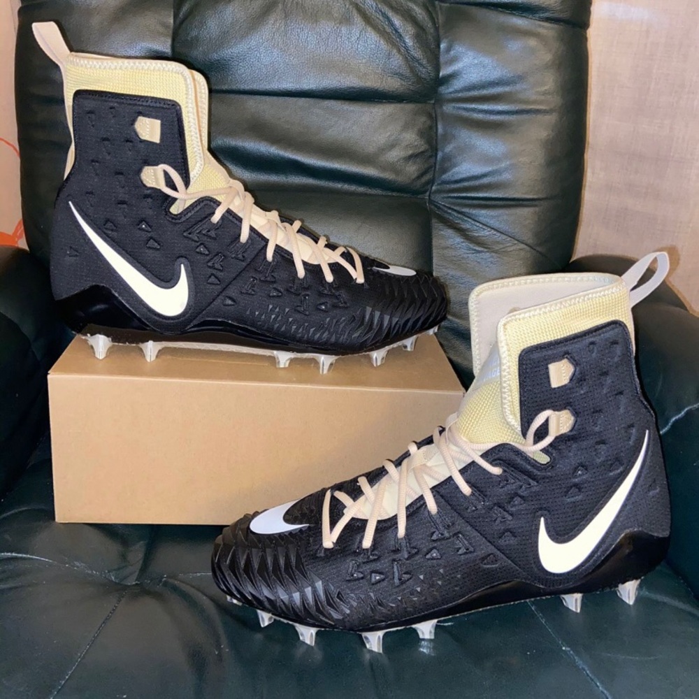 Nike Force Savage Elite TD Football Cleats Size 16